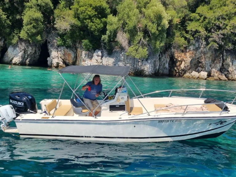 Alquiler Corfú - White Shark White Shark 215 en SamBoat