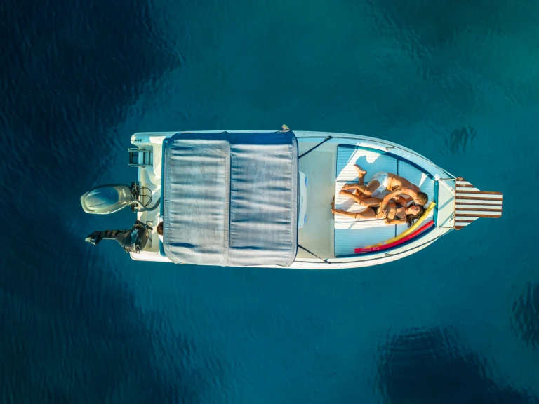 Alquiler de embarcaciones Arkos open 597 enAlcúdia en Samboat