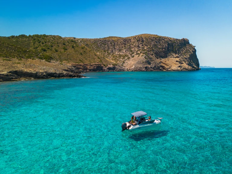 Alquiler de Lancha, con o sin patrón Arkos Alcúdia