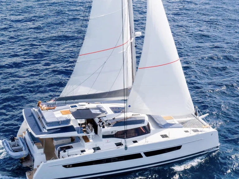Alquiler Catamarán Fountaine Pajot con o sin  título de navegación