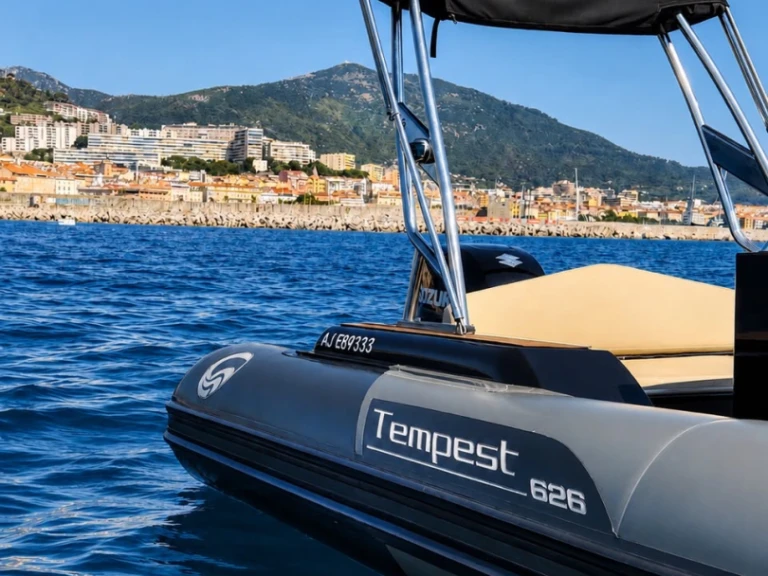 Alquiler Neumática en Ajaccio - Capelli Tempest 625