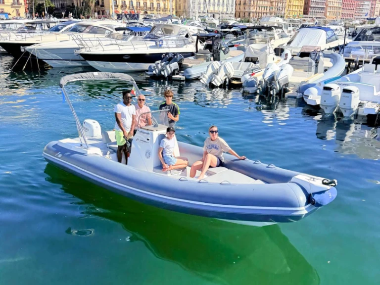 Alquiler de Neumática, con o sin patrón Panamera Yacht Porto di Mergellina