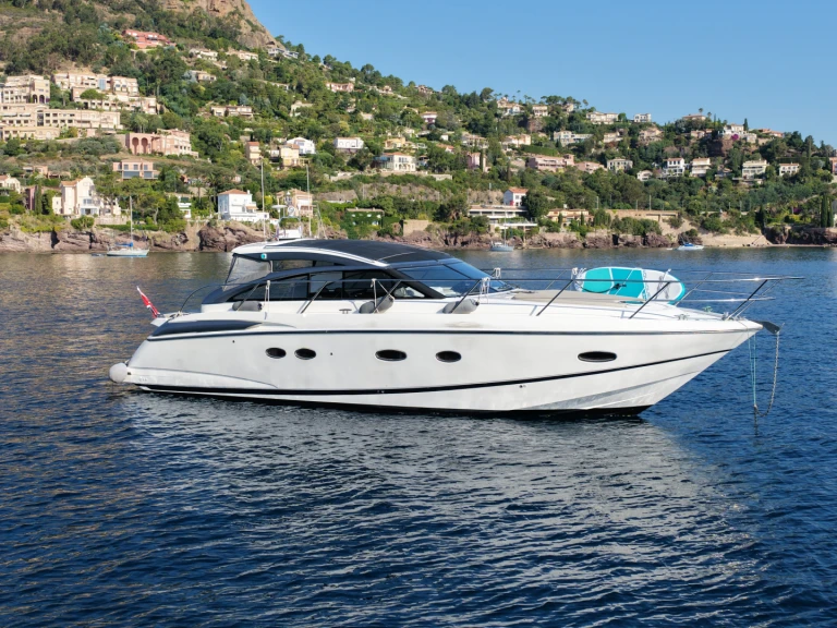 Alquiler de Princess Princess V42 en Villeneuve-Loubet