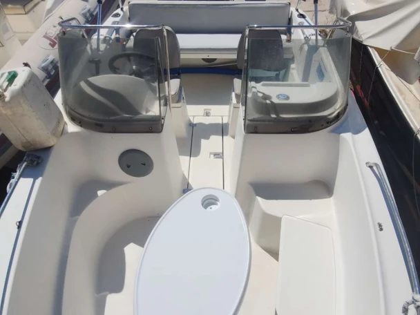 Quicksilver Activ 505 Open de alquiler a L'Estaque