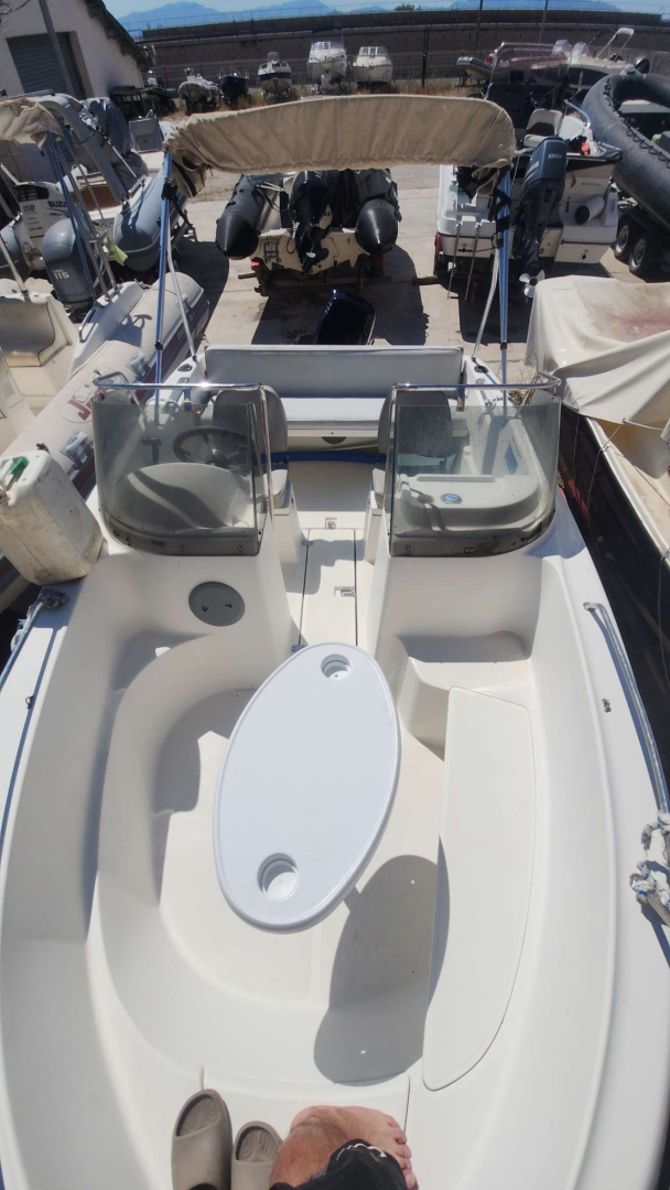 Quicksilver Activ 505 Open de alquiler a L'Estaque