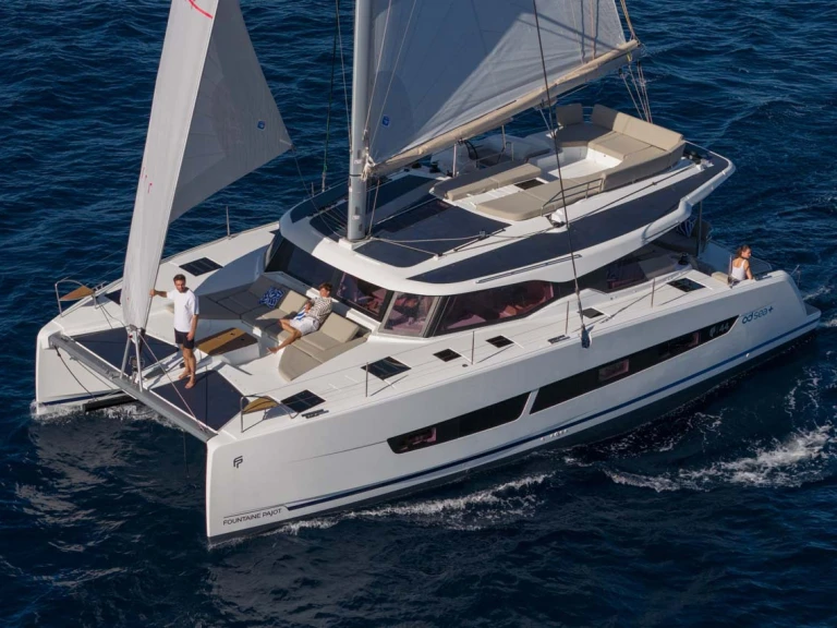 Alquiler de Fountaine Pajot Fountaine Pajot FP 44 Quatuor - 4 + 2 cab. en Šibenik