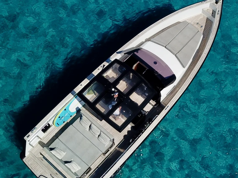 Alquiler de barcos Port Grimaud barato de Fjord 40 Open