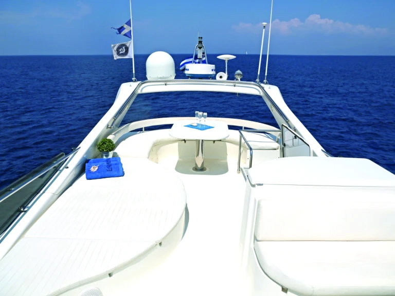 Alquiler de barcos Paros (Isla) barato de Ferretti 550