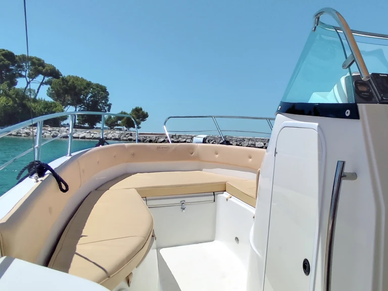 Alquiler de Marinello Eden 26 Open en Poreč