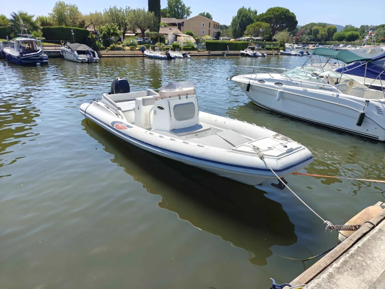 Selva Selva D840 Exclusive de alquiler a Port de Cannes Marina