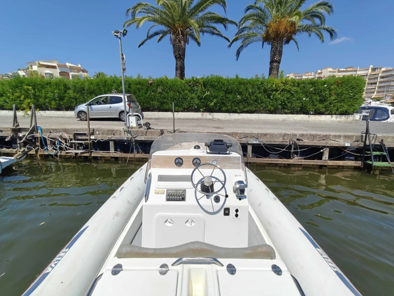 Alquiler Neumática en Port de Cannes Marina - Selva Selva D840 Exclusive