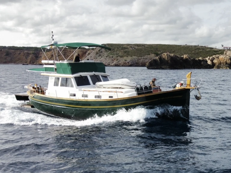 Alquiler de embarcaciones Menorquin-Yachts Menorquin Yachts 150 Fly enMahón en Samboat