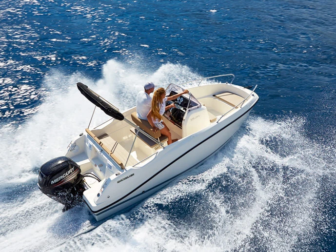 Alquiler de Quicksilver Activ 505 Open en Carboneras
