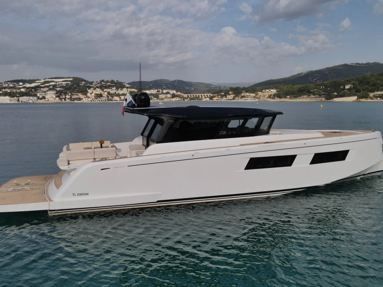 Alquiler de Pardo Yachts GT 52 en Baie de Bandol