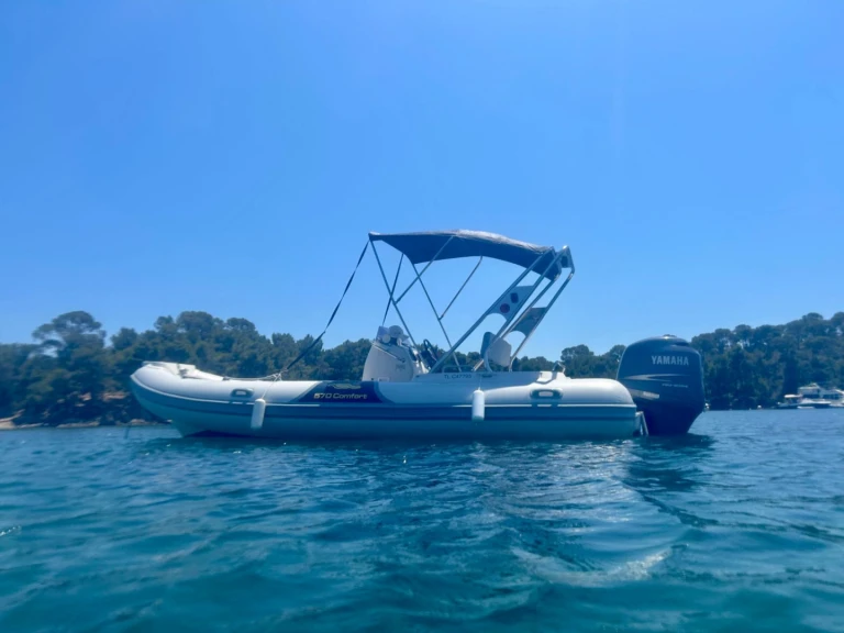 Motonautica-Vesuviana MV 570 Comfort de alquiler a Hyères