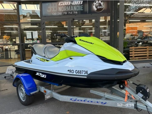 Alquiler de Moto de agua, con o sin patrón Kawasaki Saint-Jouin-Bruneval