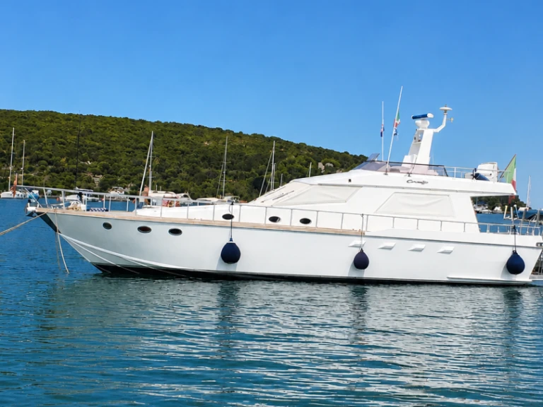 Alquiler de embarcaciones Camuffo C52 enMarina di Pisa en Samboat