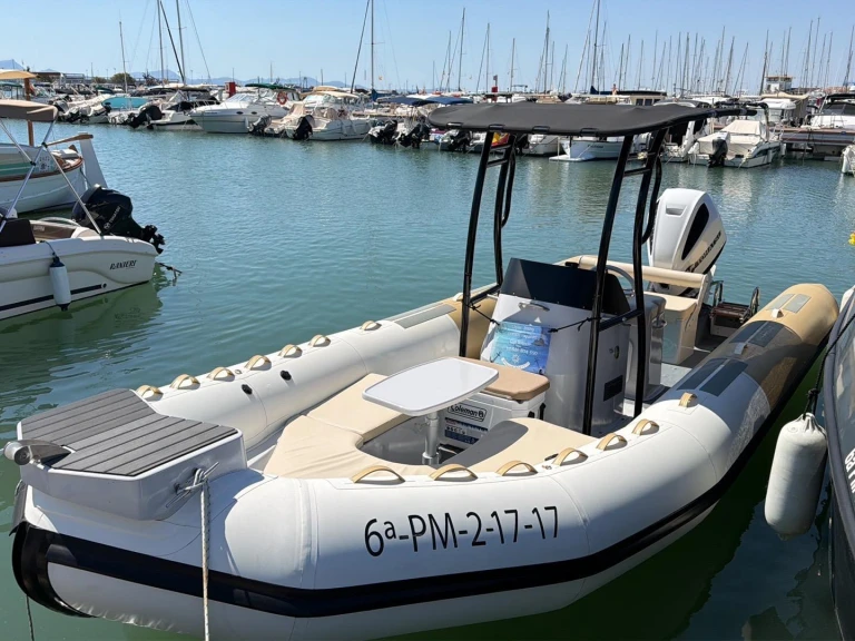 Alquiler de barcos Alcúdia barato de Hurricane 733
