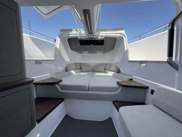 Alquiler Port Cogolin - Axopar Axopar 37 Sun-Top en SamBoat