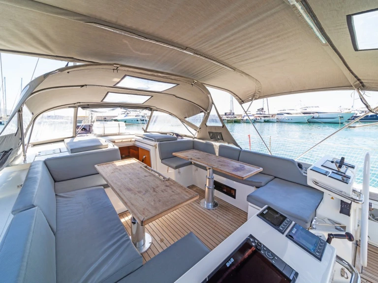 Alquiler Álimos - Bavaria Bavaria C57 en SamBoat