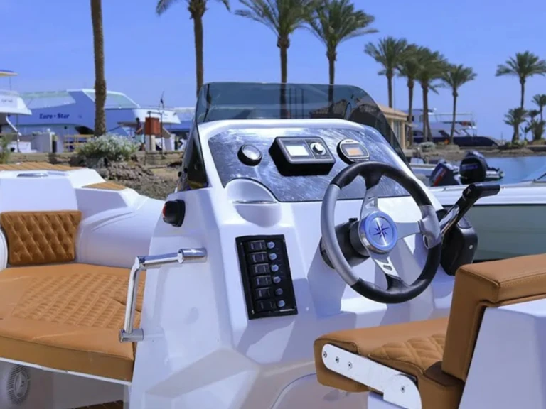 Alquiler Neumática en Pula - Viga Boats Viga Luxury 650