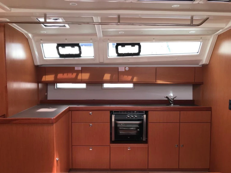 Bavaria Cruiser 46 de alquiler a Gouviá