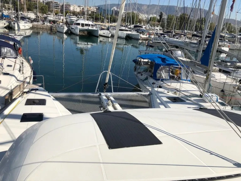 Catamarán para alquilar Álimos al mejor precio