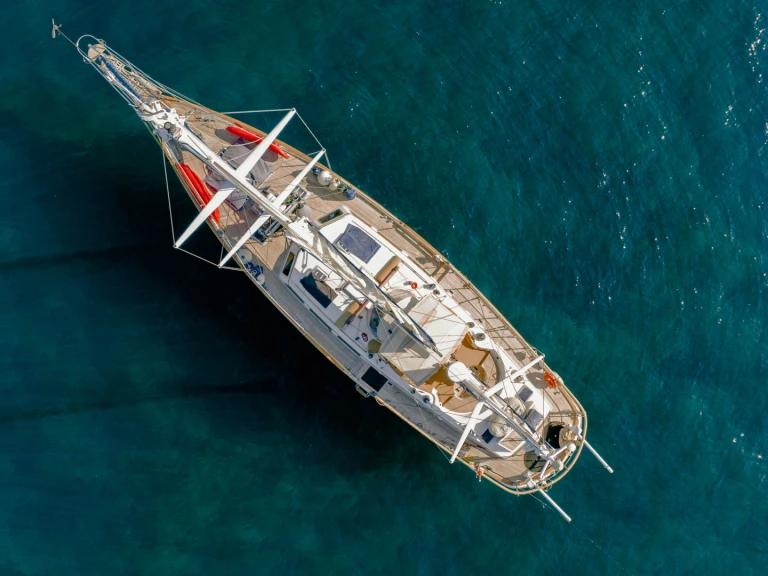 Alquiler de embarcaciones Ta Chiao Scorpio 72 enHyères en Samboat