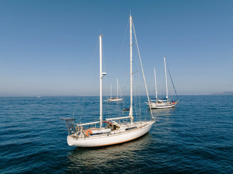 Alquiler Giens - Amel Maramu en SamBoat