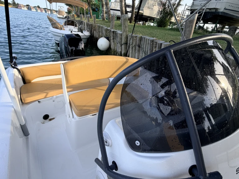 Alquiler Lancha en Bevazzana - Ranieri Shark 19