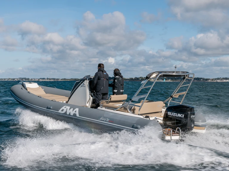 Alquiler de Bwa Sport 26 GTO en La Trinité-sur-Mer