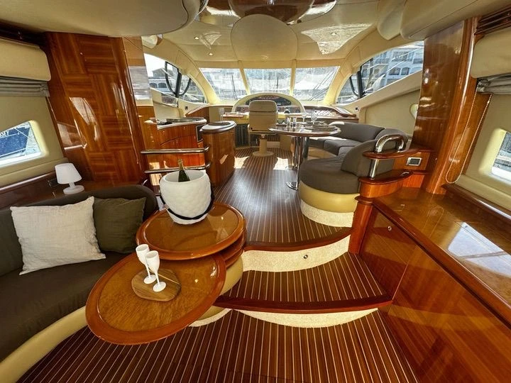 Alquiler de embarcaciones Azimut Azimut 55 Fly enRoses en Samboat