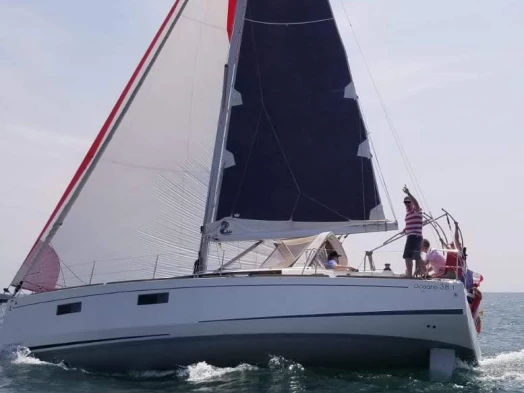 Alquiler Velero Bénéteau con o sin  título de navegación