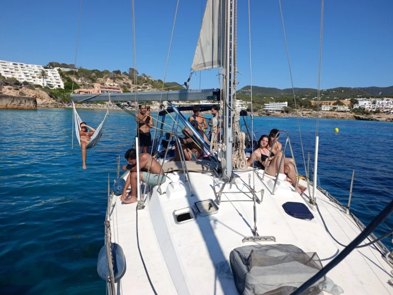 Jeanneau Sun Odyssey 44 de alquiler a Sant Antoni de Portmany