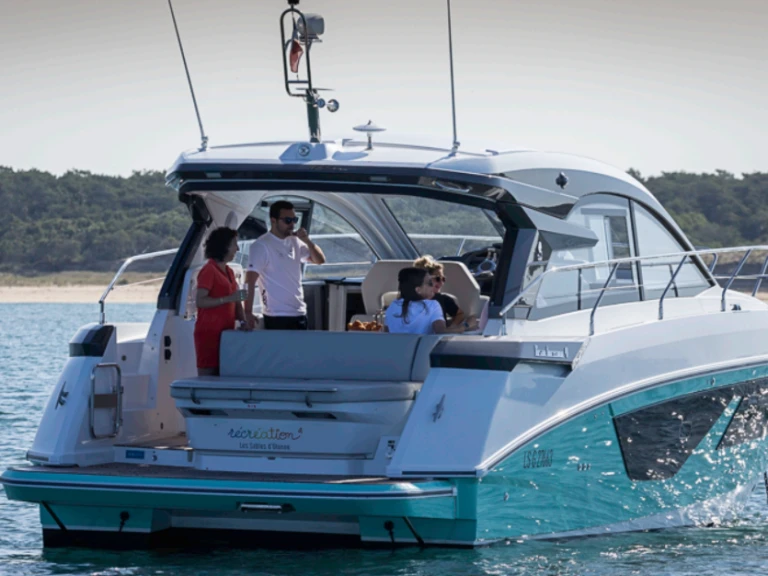 Bénéteau Gran Turismo 41 de alquiler a Les Sables-d'Olonne