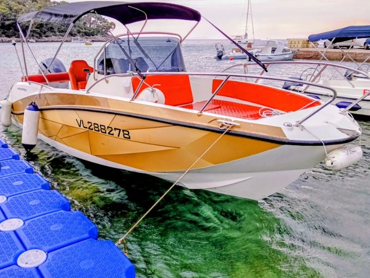 Alquiler Prižba - Quicksilver quicksilver en SamBoat