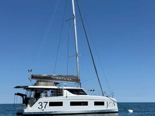 Alquiler Catamarán Aventura con o sin  título de navegación