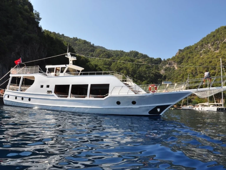 Alquiler de barcos Göcek barato de Custom made