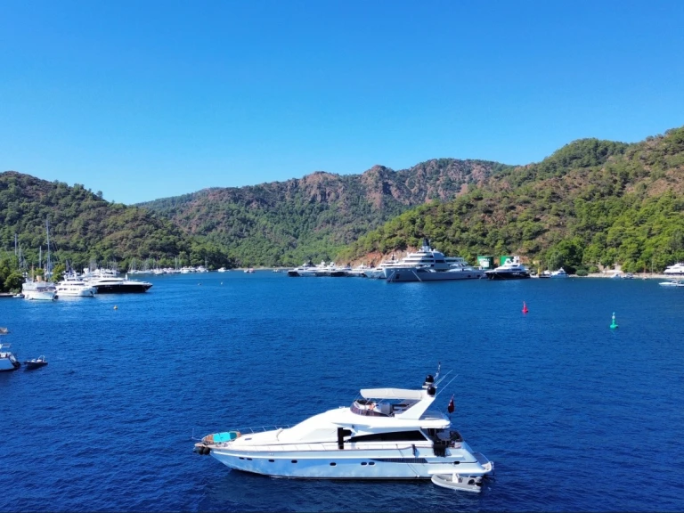 Alquiler de barcos Göcek barato de Custom made