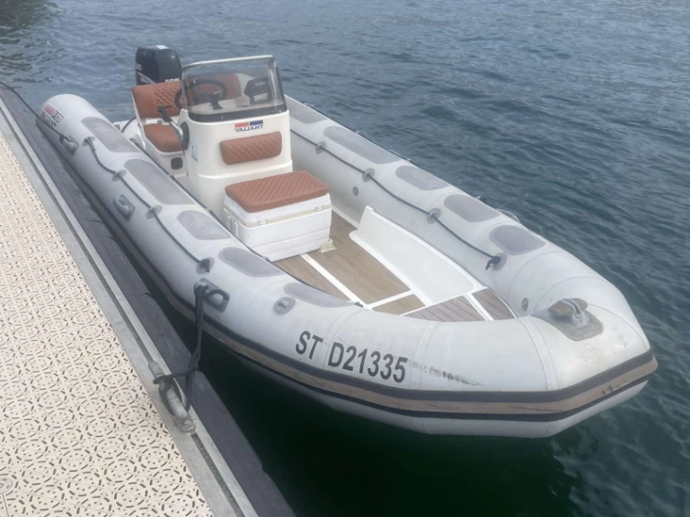 Alquiler de Neumática, con o sin patrón Valiant Arcachon
