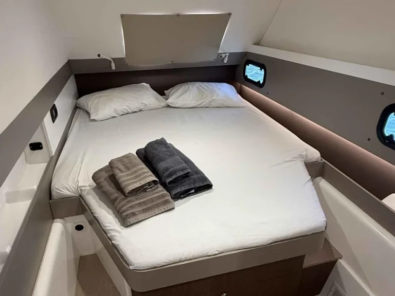 Alquiler de embarcaciones Bali Bali 4.3 enRada di Napoli en Samboat