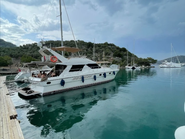Lancha para alquilar Göcek al mejor precio