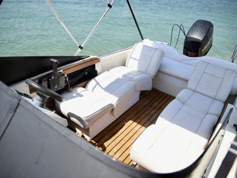 Alquiler de barcos Marsella barato de Rio 450