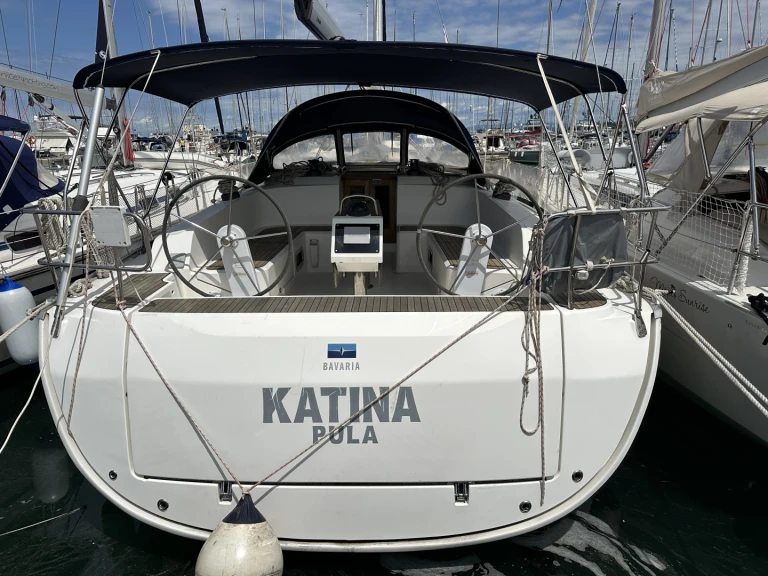 Alquiler de Velero, con o sin patrón Bavaria Izola