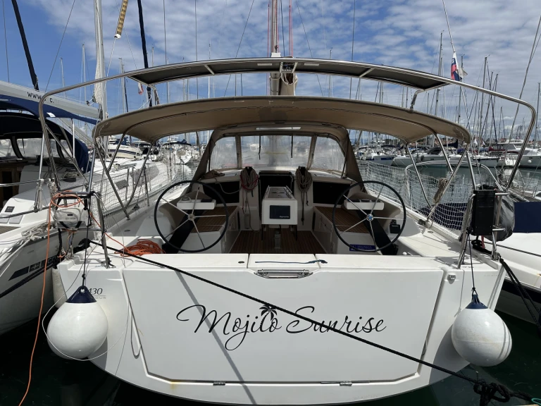 Alquiler de barcos Izola barato de Dufour 430 Grand Large