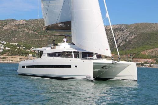 Alquiler de barcos Parham Town barato de Bali 5.4
