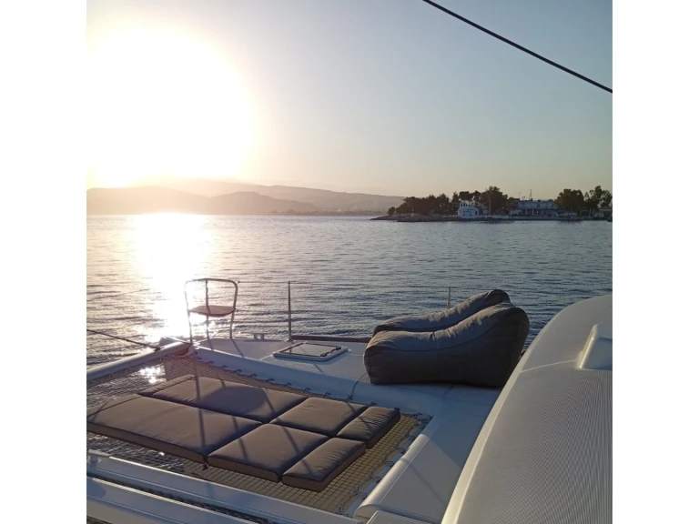Alquiler de Lagoon Lagoon 400 S2 en Álimos