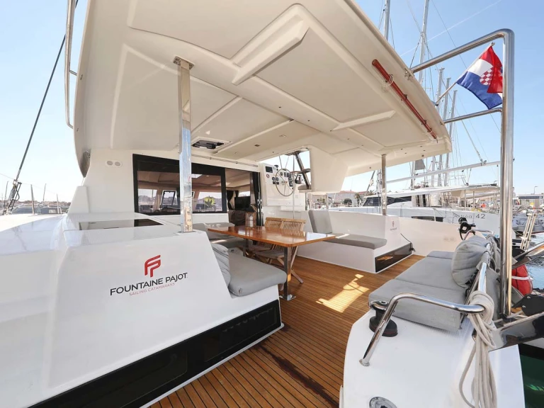 Alquiler de Catamarán, con o sin patrón Fountaine Pajot Trogir