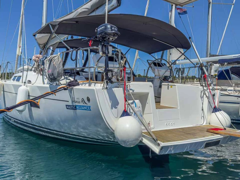 Alquiler de barcos Pula barato de Hanse 455