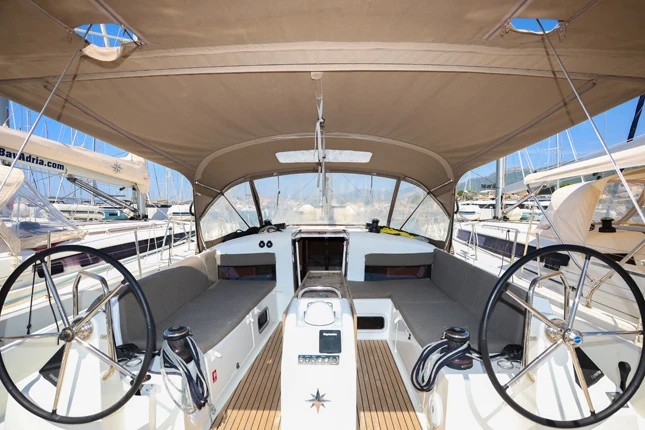Jeanneau Sun Odyssey 440 de alquiler a Kaštela